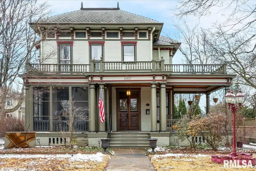 1007 E Jefferson Street, Bloomington, IL 61701 - #2