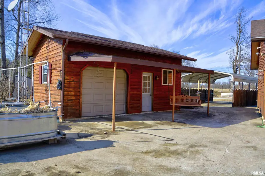 920 N Pearl Street, Macomb, IL 61455 - #3