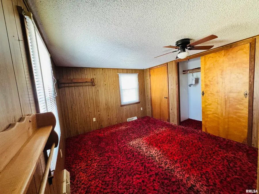 1026 E Oak Street, Macomb, IL 61455 - #3