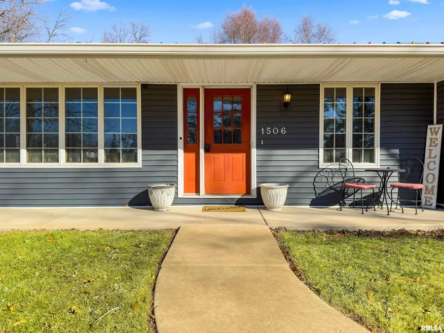 1506 Kern Drive, Washington, IL 61571 - #3