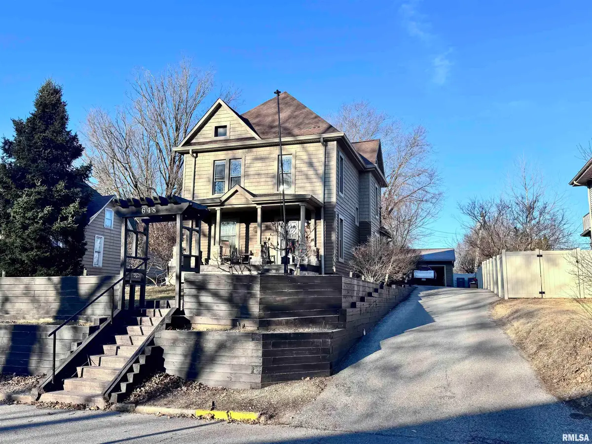 648 S Randolph Street, Macomb, IL 61455 - #1