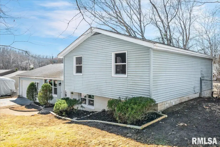 1129 N Leroy Street, East Peoria, IL 61611 - #3