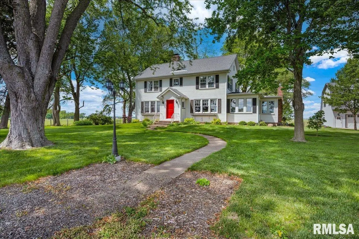 701 E Pearl Street, Tremont, IL 61568 - #1