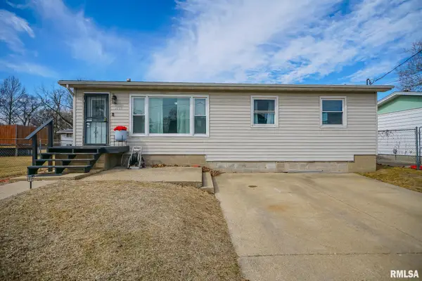 221 N Stewart Street, Creve Coeur, IL 61610