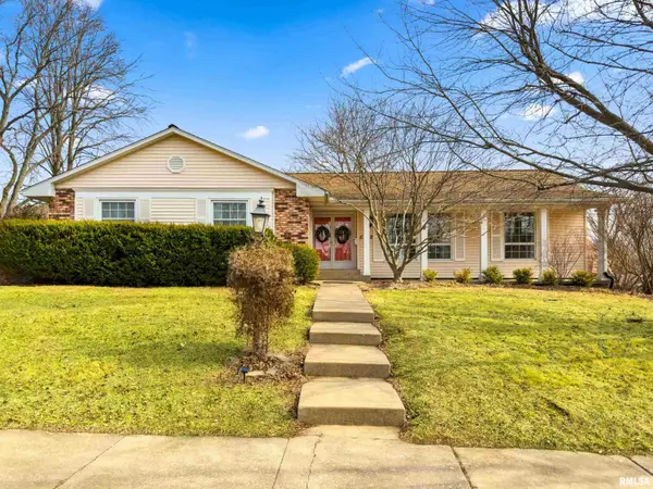 5502 N Fairmont Drive, Peoria, IL 61614