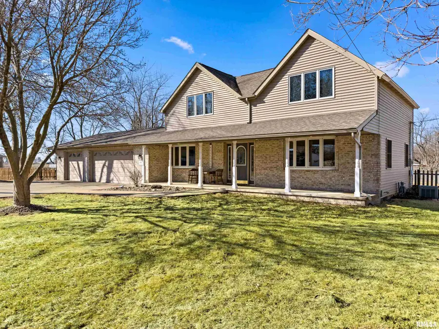 604 S Pleasant Hill Road, East Peoria, IL 61611 - #2