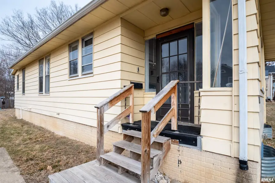 1101 E Willcox Avenue, Peoria, IL 61603 - #3