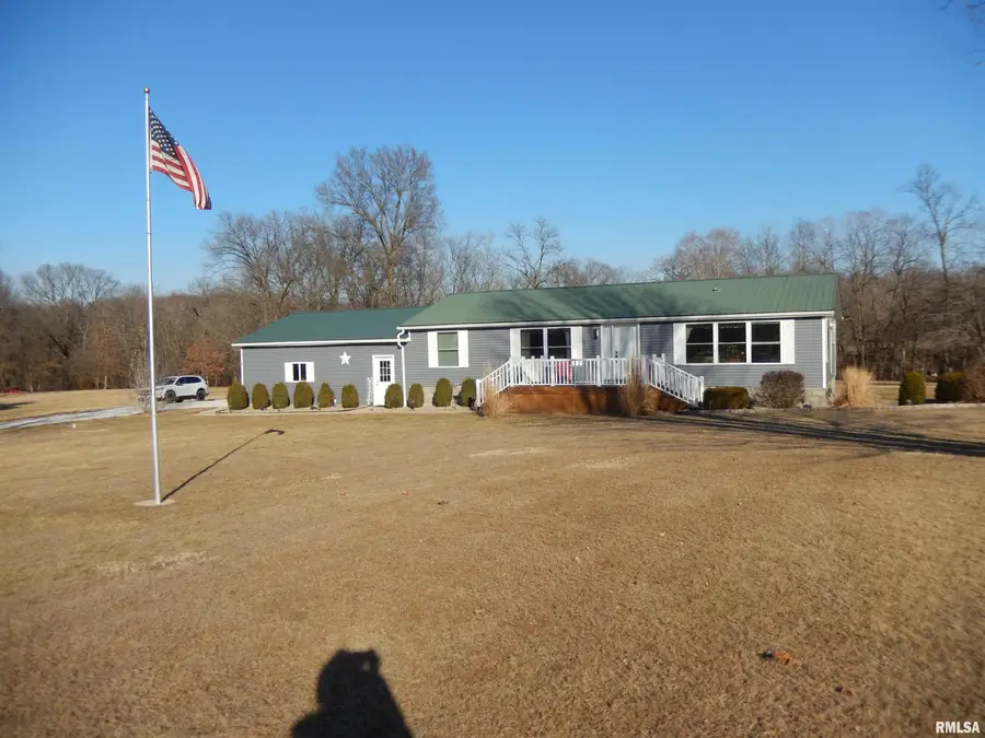 404 N Hun Street, Colchester, IL 62326 - #3