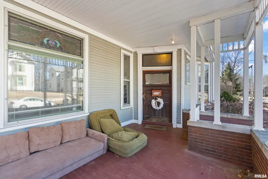 528 W High Street, Peoria, IL 61602 - #3