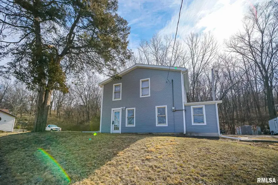 472 Hillcrest Drive, Creve Coeur, IL 61610 - #2