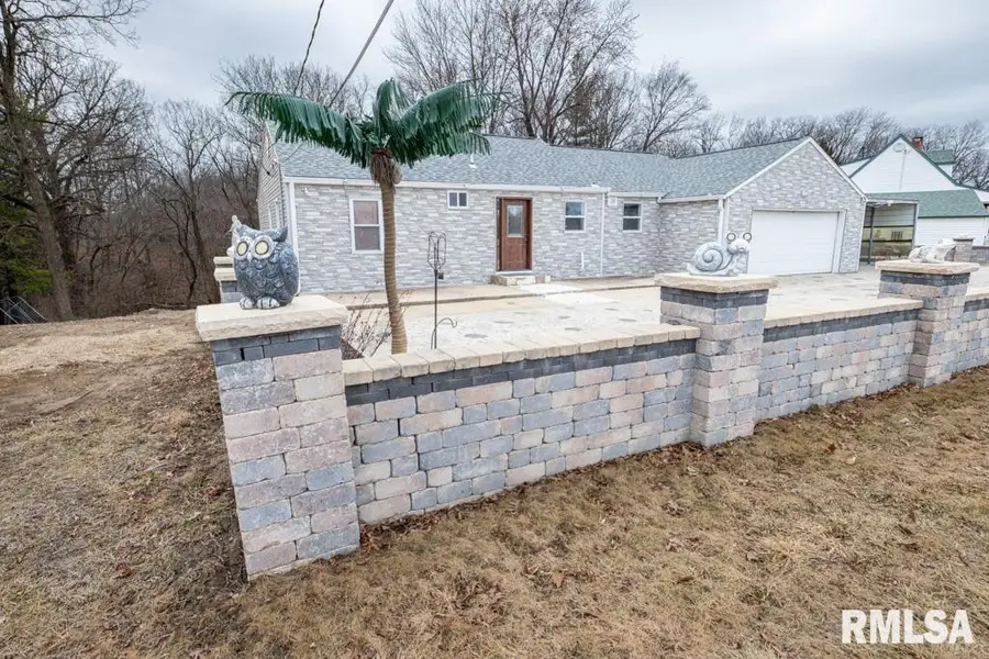 2708 Bloomington Road, East Peoria, IL 61611 - #3