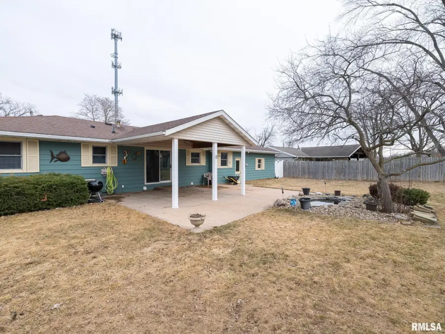 1703 Highwood Avenue, Pekin, IL 61554 - #2