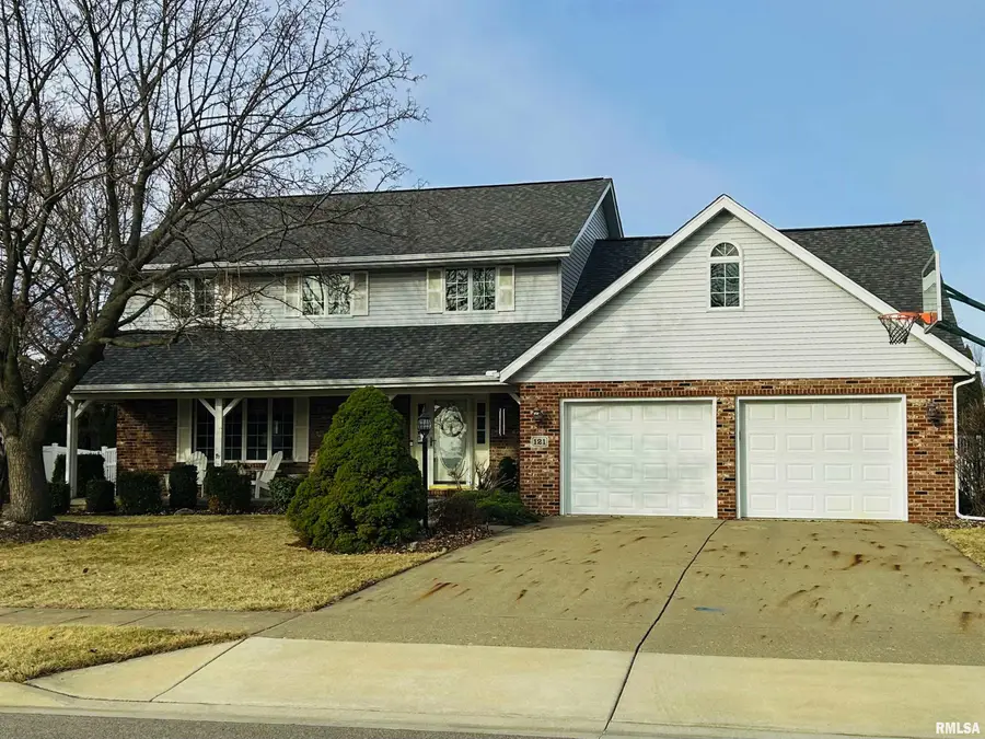 121 Woodcrest Avenue, Morton, IL 61550 - #3