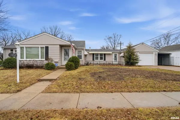 1202 Amanda Street, Pekin, IL 61554