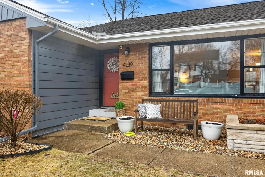 4119 Chelsea Place, Peoria, IL 61614 - #3