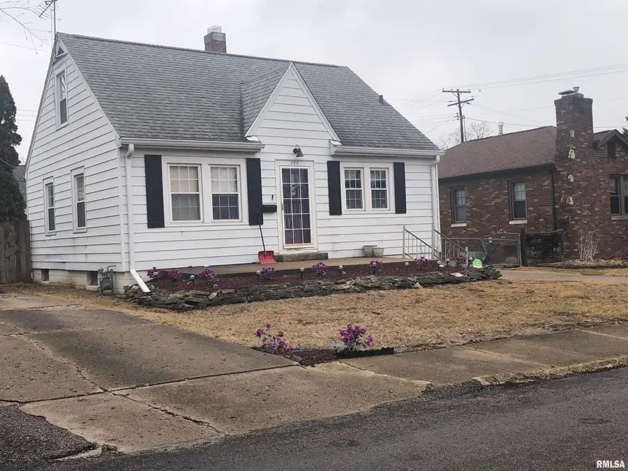 222 E Odell Place, Peoria, IL 61603 - #2