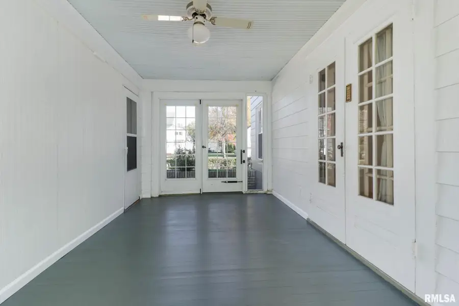 303 S Harris Street, Delavan, IL 61734 - #2