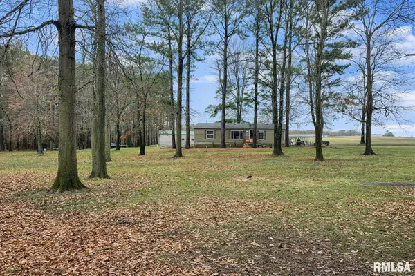 215 Scout Cabin Road, Carterville, IL 62918