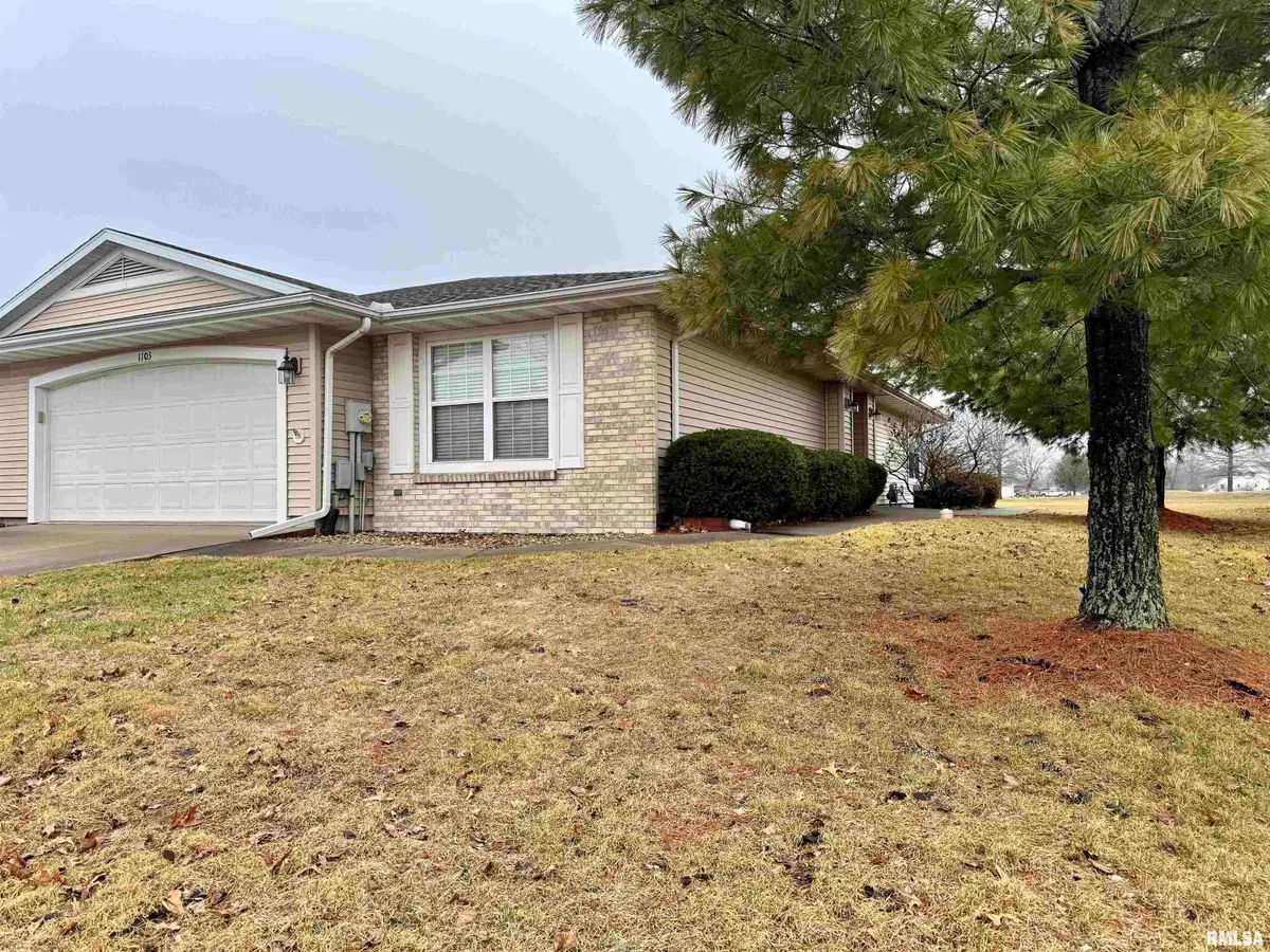 1103 Hawthorn Ridge, Macomb, IL 61455 - #1