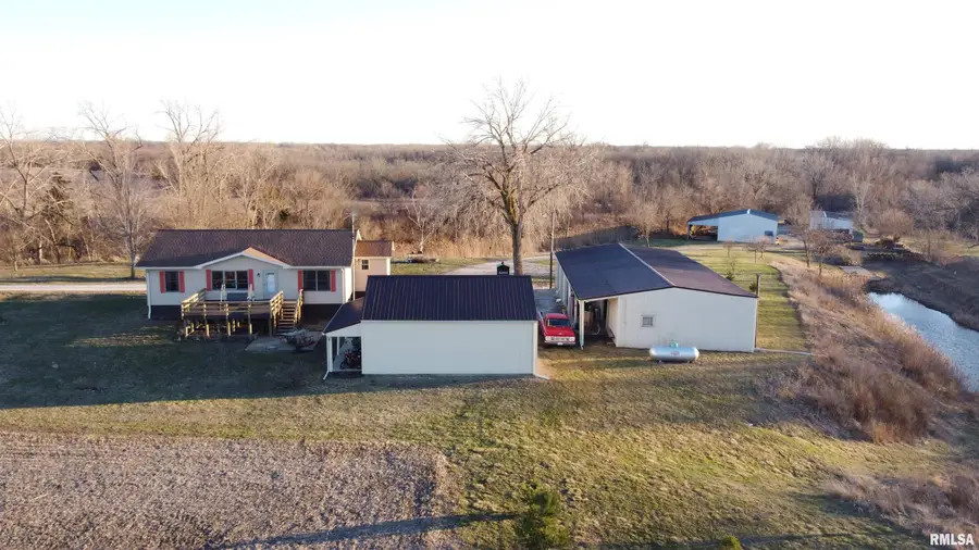 15701 E Highway 9, Canton, IL 61520 - #2