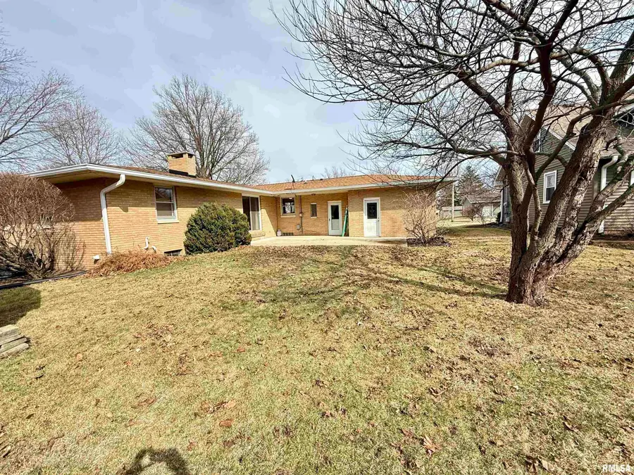 102 S Sunrise Street, Roanoke, IL 61561 - #2