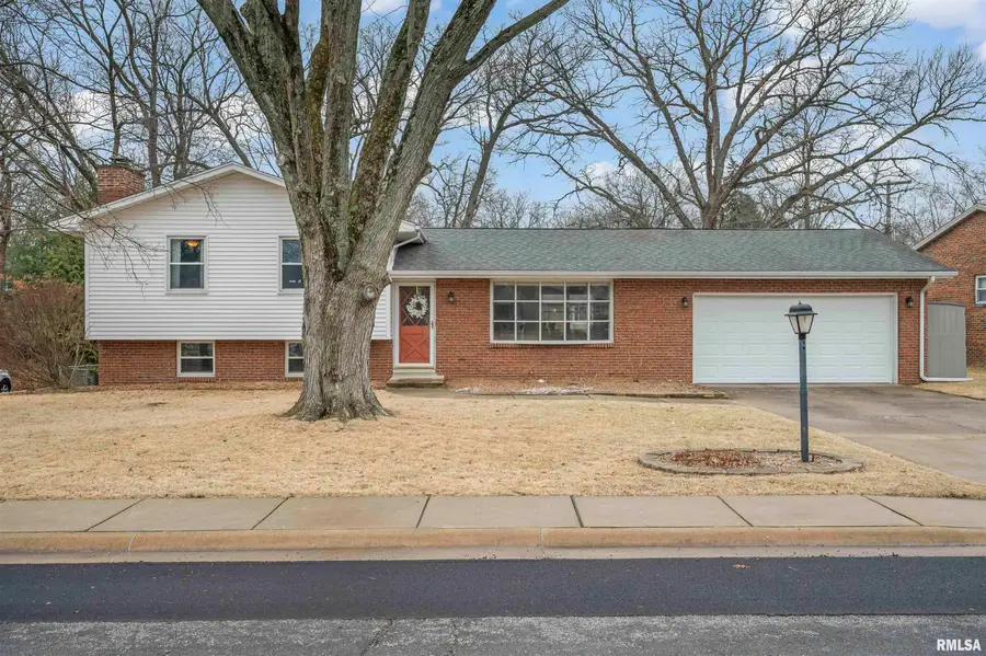 12145 N Whispering Woods Drive, Dunlap, IL 61525 - #2