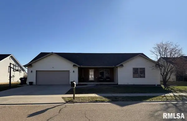 1816 Whitetail Lane, Pekin, IL 61554