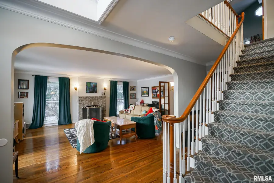 6024 N Knoxville Avenue, Peoria, IL 61614 - #2