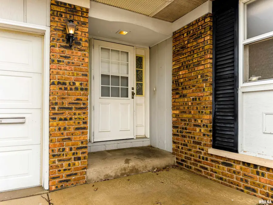 1701 W Thames Drive, Peoria, IL 61614 - #3