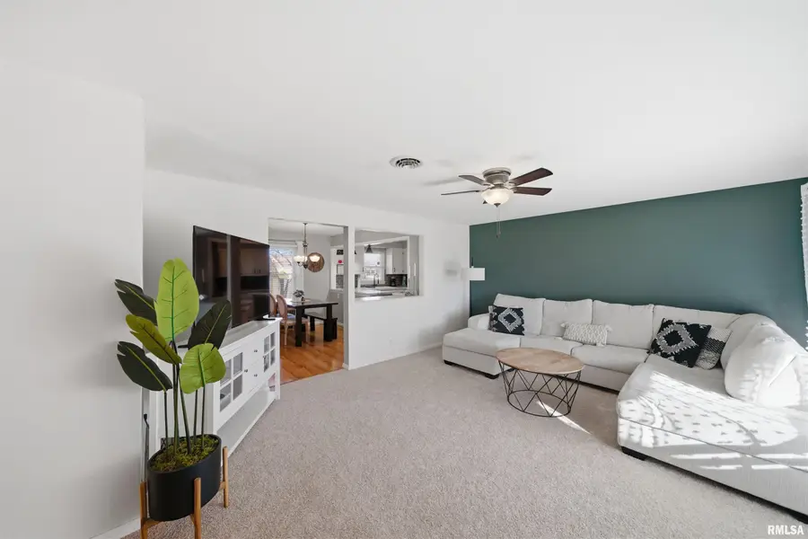 325 N Illinois Avenue, Morton, IL 61550 - #3