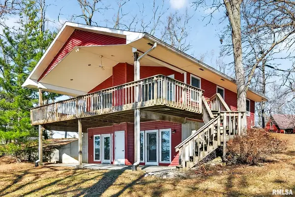 374 Charter Oak Place, Dahinda, IL 61428