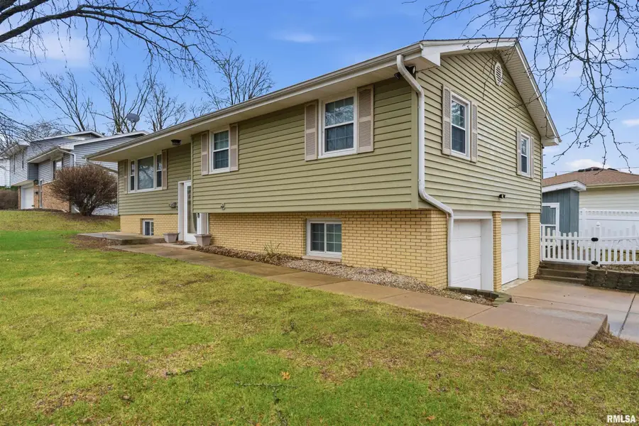 2820 W Huntington Drive, Peoria, IL 61614 - #3