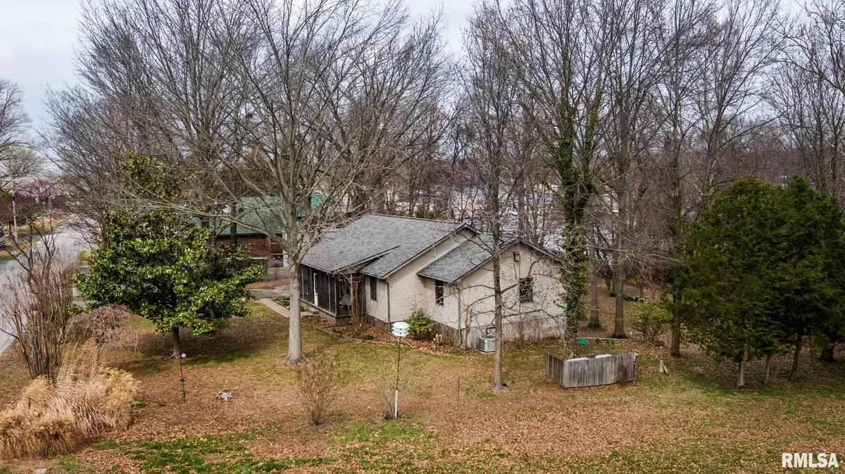 12196 Laguna Drive, Marion, IL 62959 - #1