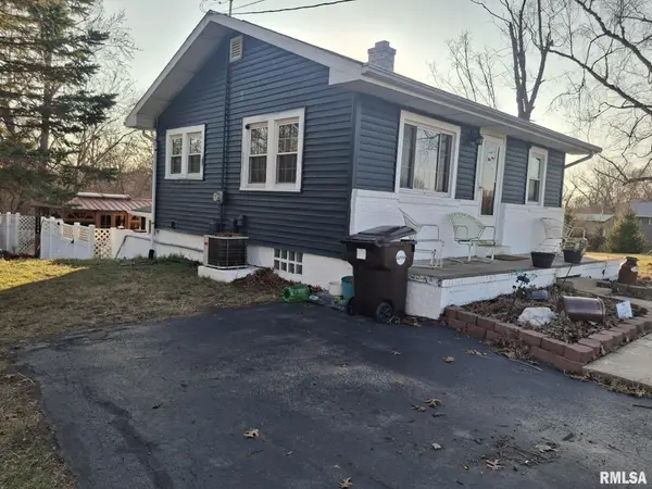 671 N Pleasant Hill Road, East Peoria, IL 61611