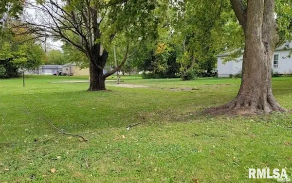 623 N G Street, Monmouth, IL 61462