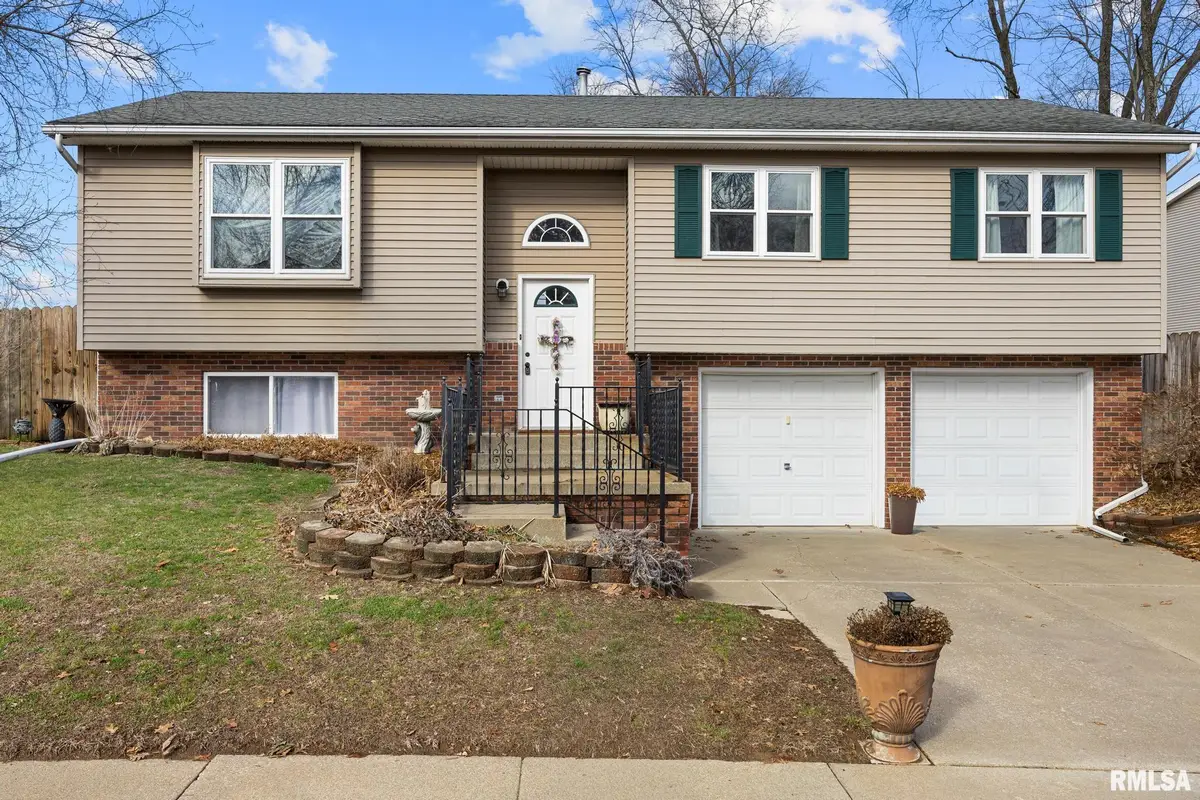 2811 W Larchmont Lane, Peoria, IL 61615 - #1