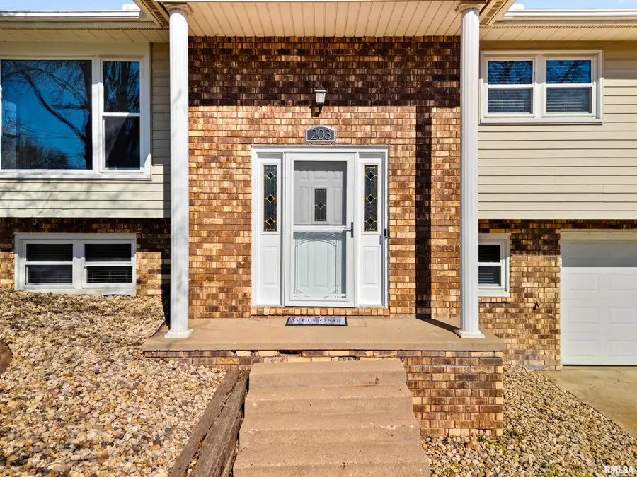 203 Country Club Drive, Pekin, IL 61554 - #3