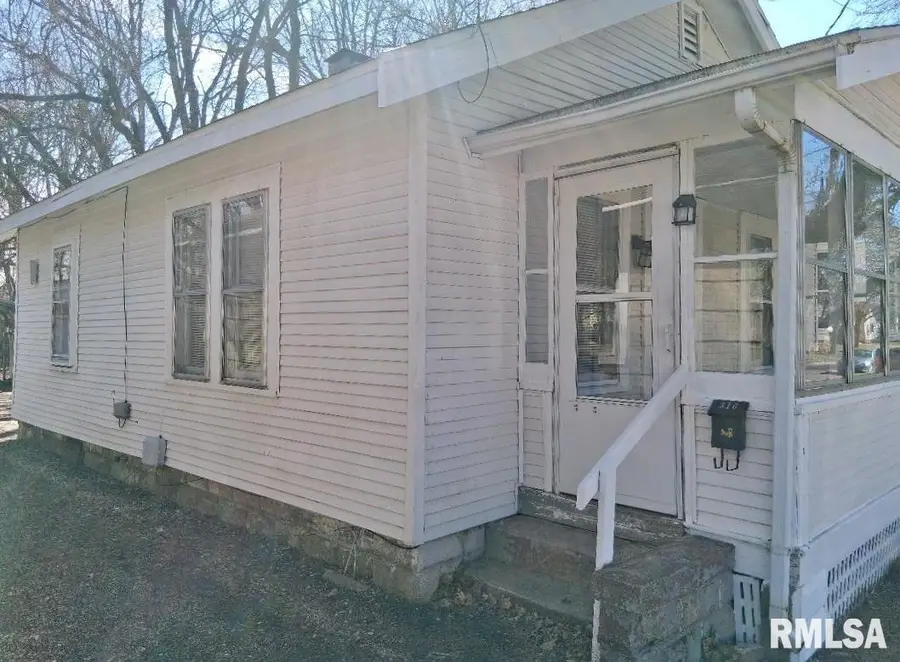 316 E Melbourne Avenue, Peoria, IL 61603 - #3
