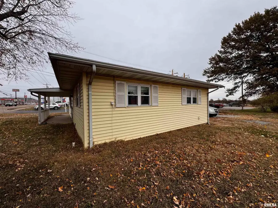 1120 N Market Street, Sparta, IL 62286 - #3