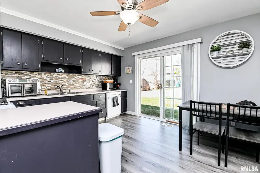 408 Rosewood Drive, Washington, IL 61571 - #2