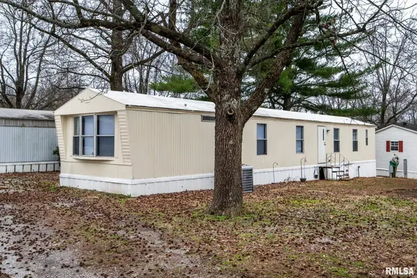 73 Grassy Meadow Lane, Carbondale, IL 62901