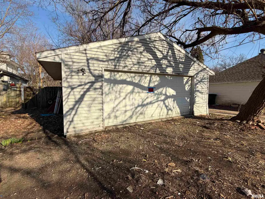 510 W 3rd Street, Delavan, IL 61734 - #2