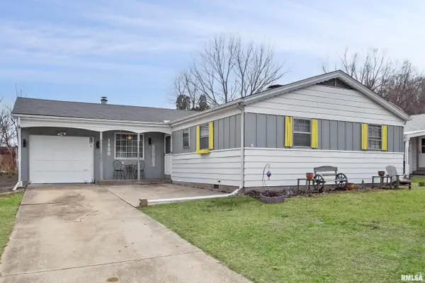 1800 E Saint Jude Court, Peoria Heights, IL 61616