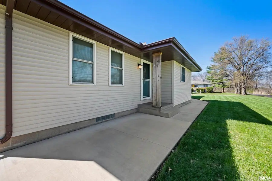 319 N Harrison Street, Bartonville, IL 61607 - #2