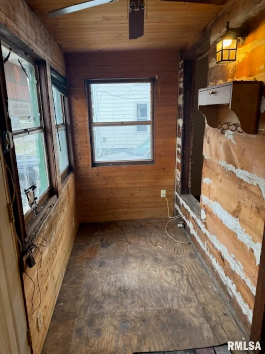 1306 Lake Street, Kewanee, IL 61443 - #3