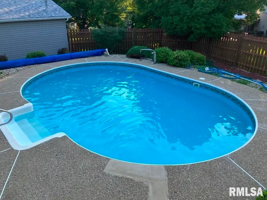 5909 W Ridgecrest Circle, Peoria, IL 61615 - #2