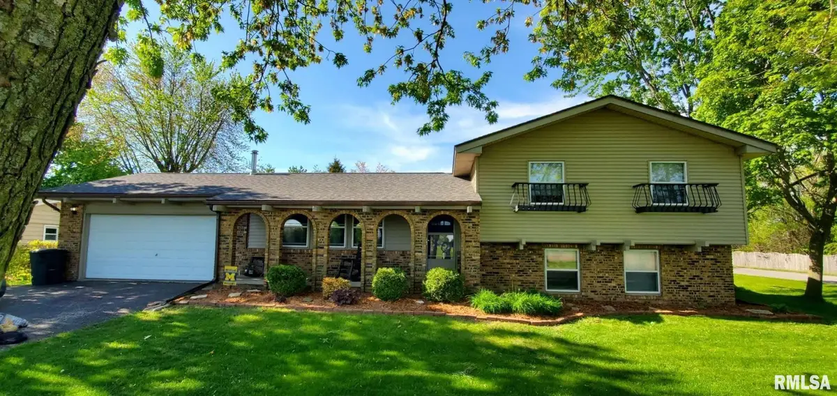 810 Progress Street, Metamora, IL 61548 - #1