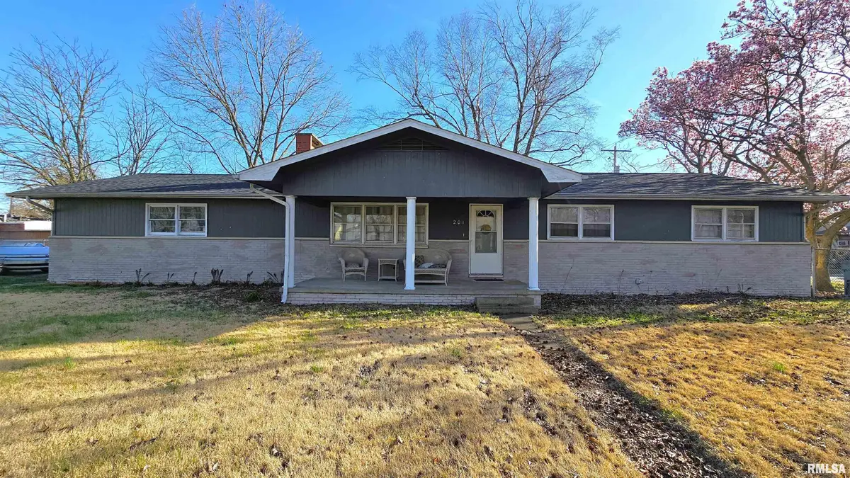 201 S Dean Street, Royalton, IL 62983 - #1