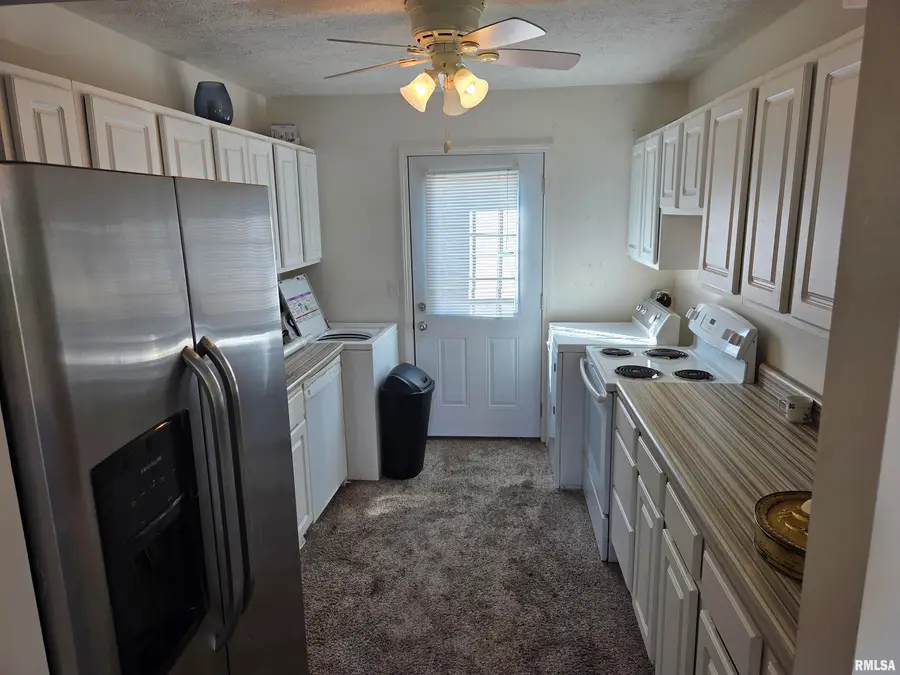 156 Karen Ann Lane, Carrier Mills, IL 62917 - #2