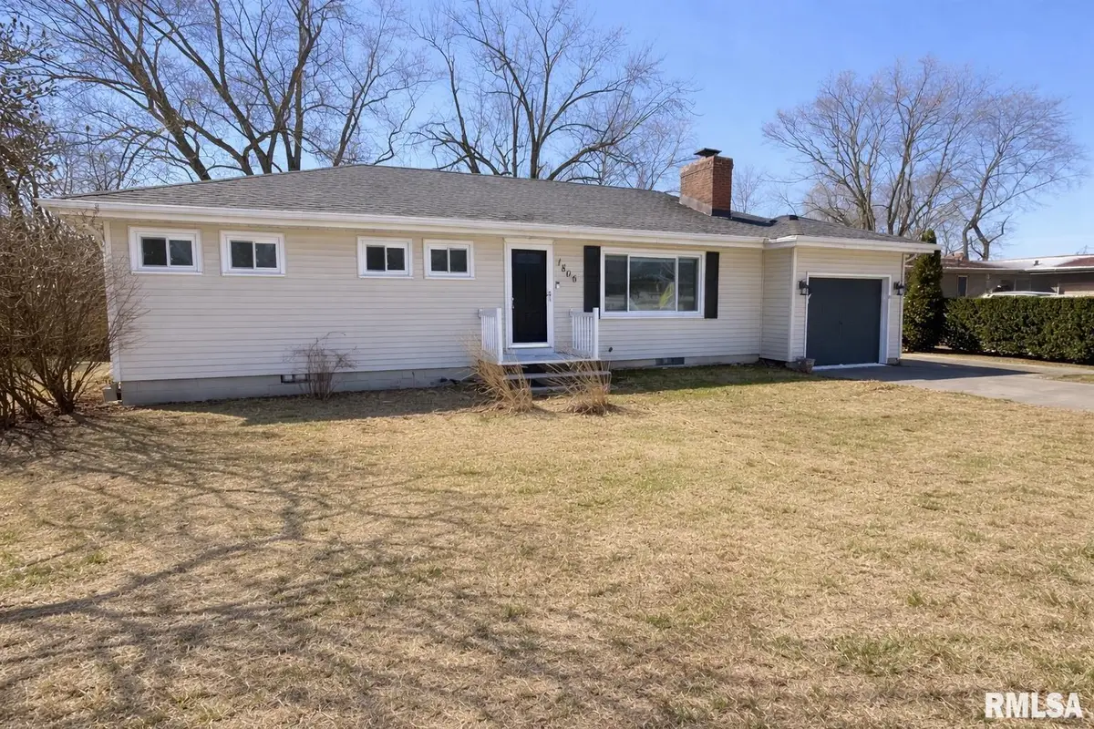 1806 W Glen Avenue, Peoria, IL 61614 - #1